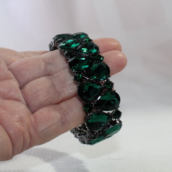 Youfir Austrian Crystal Emerald Green Stretch Bracelet, NIB - Picture 8 of 9